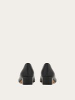 Ferragamo Iconic bow pump - Image 3